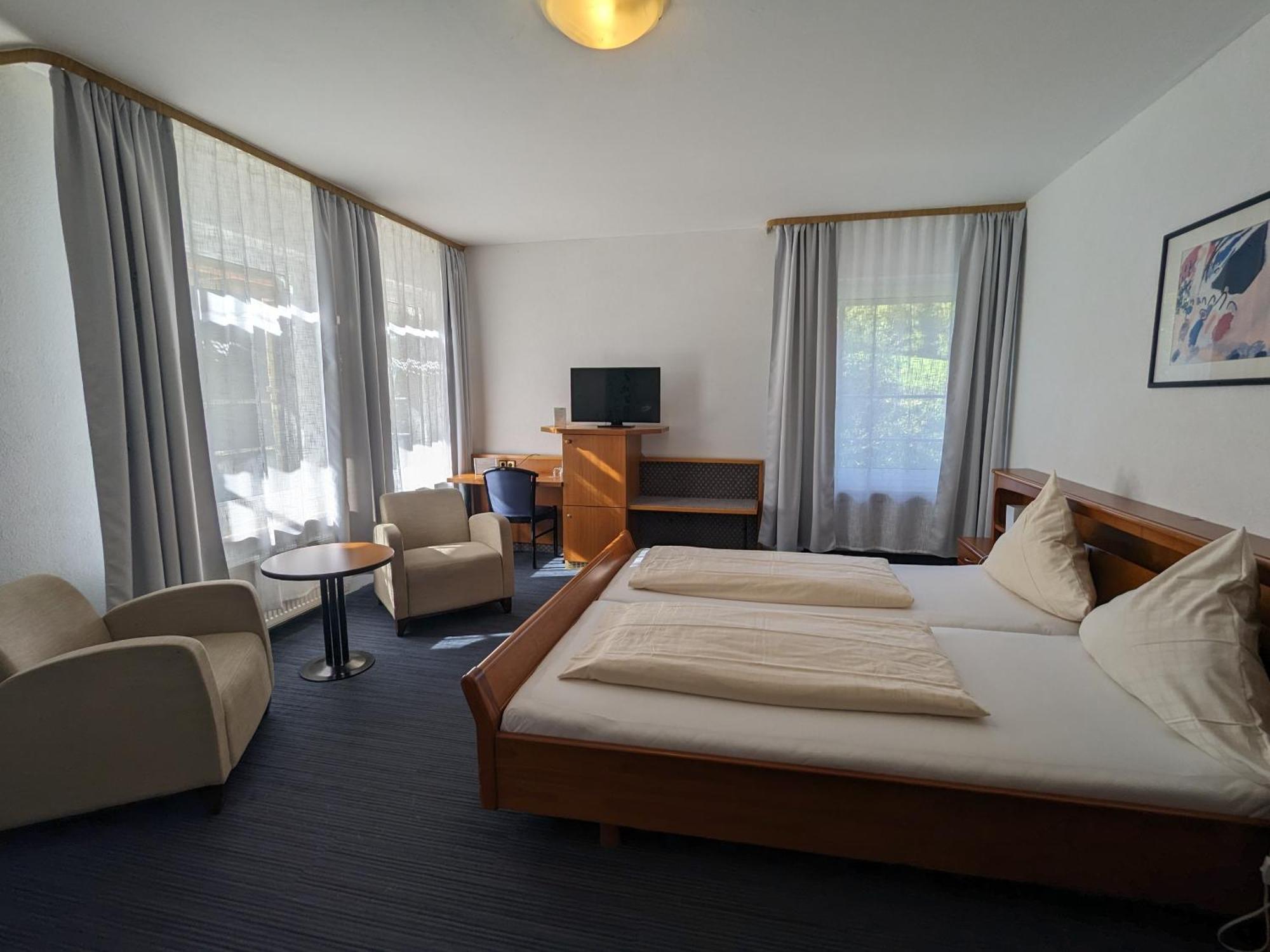 Hotel Berghof Wasserkuppe & Gaestehaus Fuldaquelle Gersfeld Room photo