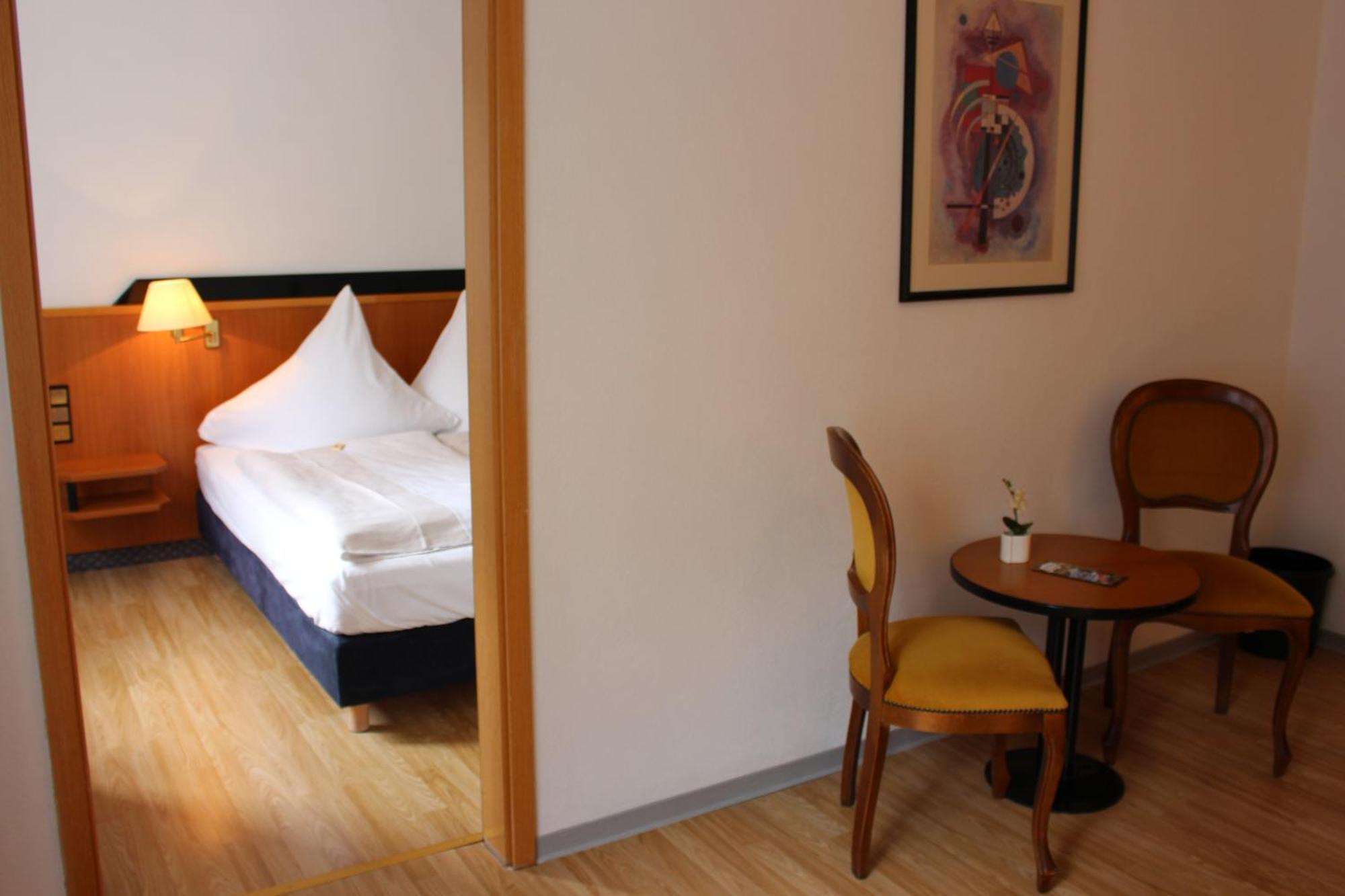 Hotel Berghof Wasserkuppe & Gaestehaus Fuldaquelle Gersfeld Room photo