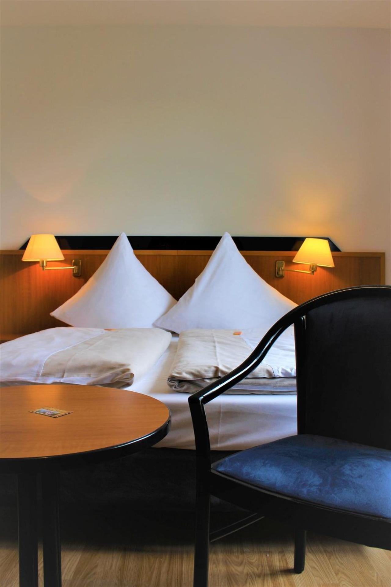 Hotel Berghof Wasserkuppe & Gaestehaus Fuldaquelle Gersfeld Room photo