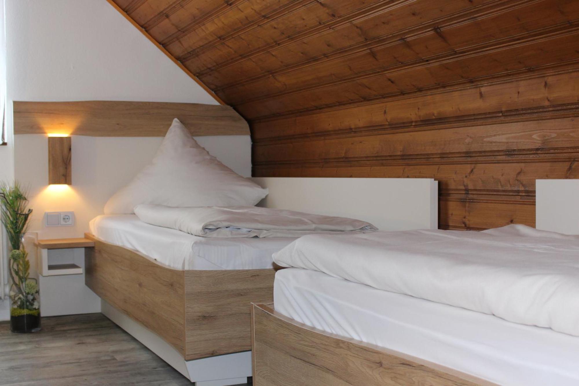 Hotel Berghof Wasserkuppe & Gaestehaus Fuldaquelle Gersfeld Room photo
